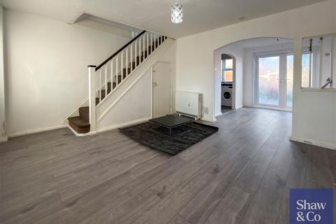 3 bedroom end of terrace house to rent, Heathlands Way, Hounslow TW4