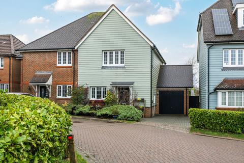 3 bedroom semi-detached house for sale, Hawkinge