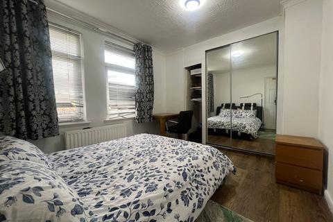 1 bedroom in a house share to rent, Fossway, Newcastle Upon Tyne NE6