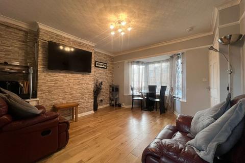 1 bedroom in a house share to rent, Fossway, Newcastle Upon Tyne NE6
