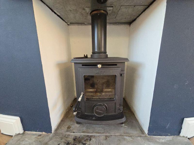 Feature Log Burner