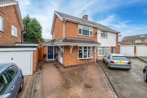 2 bedroom semi-detached house for sale, Oaken Drive, Willenhall