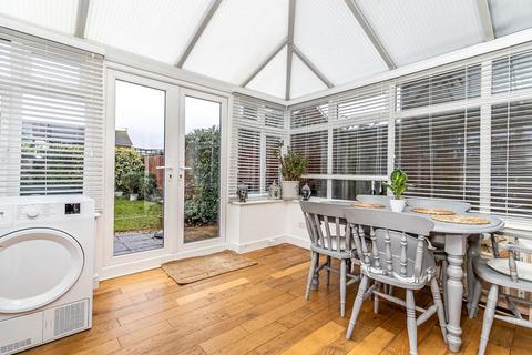 3 bedroom end of terrace house for sale, Mountbatten Square, Southsea