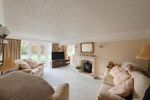 3 bedroom detached house for sale, Carlton Crescent, Burntwood, WS7 2EP