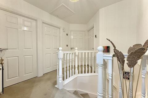 undefined, Farrington Road, ETTINGSHALL PARK, WV4 6QL