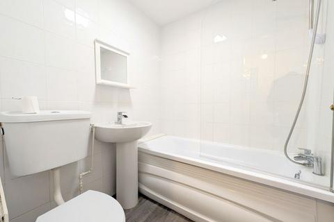 2 bedroom apartment to rent, To Let - Hawesside Street, Southport Town Centre -  Available Immediately