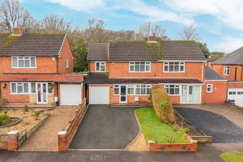 undefined, Essex Avenue, Kingswinford DY6