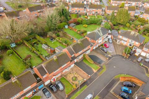undefined, Essex Avenue, Kingswinford DY6