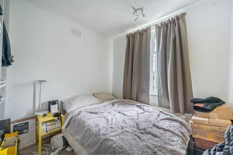 4 bedroom detached house for sale, London Road,, Stanmore, HA7