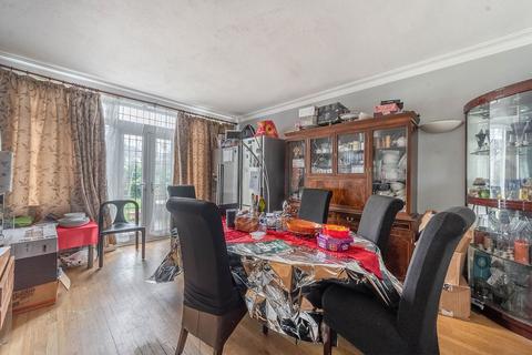 London Road,, Stanmore, HA7