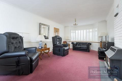 3 bedroom detached house for sale, Elmfield Way, Sanderstead