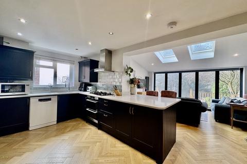 4 bedroom semi-detached house for sale, Cliffords Way, Bourne End SL8
