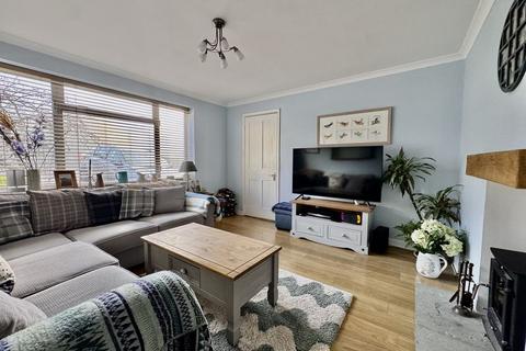 4 bedroom semi-detached house for sale, Cliffords Way, Bourne End SL8