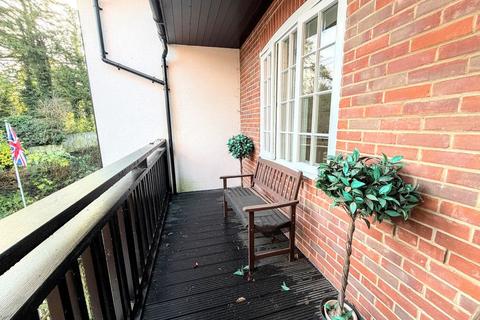 3 bedroom apartment to rent, Rothschild Place, Tring