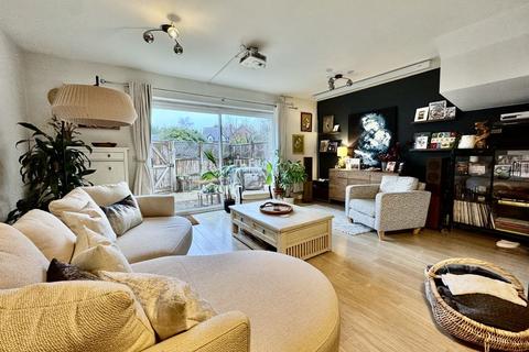 3 bedroom terraced house for sale, Holtspur Lane, Wooburn Green HP10