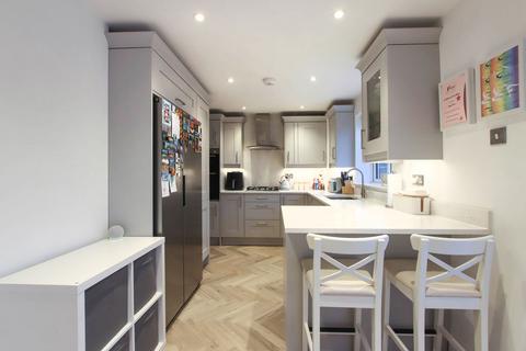 3 bedroom end of terrace house for sale, Turners Hill, Hemel Hempstead