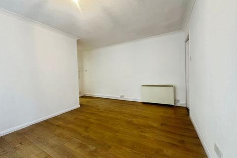 2 bedroom flat for sale, Daisyfield Court, Bury