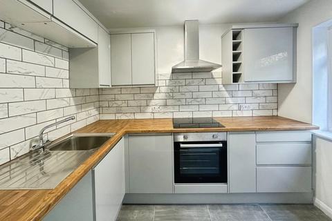 2 bedroom flat for sale, Daisyfield Court, Bury