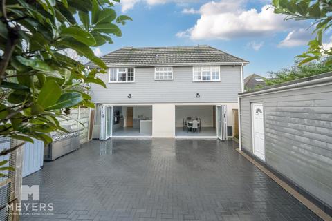 5 bedroom detached house for sale, Ferndown BH22