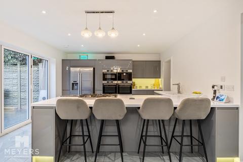 5 bedroom detached house for sale, Ferndown BH22