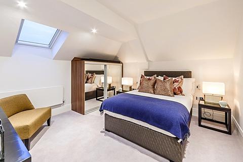 2 bedroom penthouse to rent, TWO BEDROOM PENTHOUSE  TO LET  RAINVILLE ROAD  FULHAM  W6