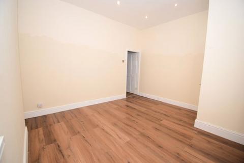 2 bedroom terraced house to rent, Hope Street, Leigh