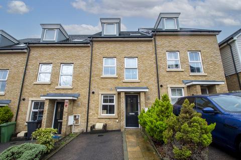 3 bedroom terraced house for sale, Peary Mead, Dartford DA1