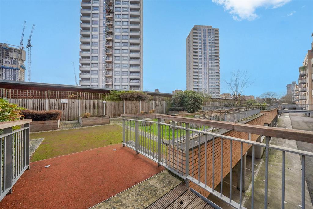 Flat 12, Pryce House - cfpja RJL31f PGZZHu GSa.jpg