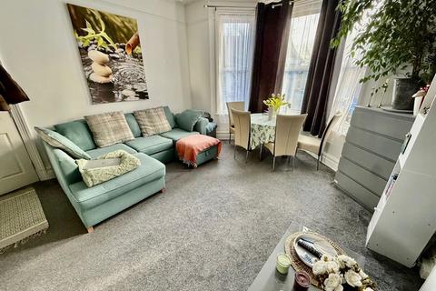 1 bedroom apartment for sale, 5 Cecil Road, Boscombe
