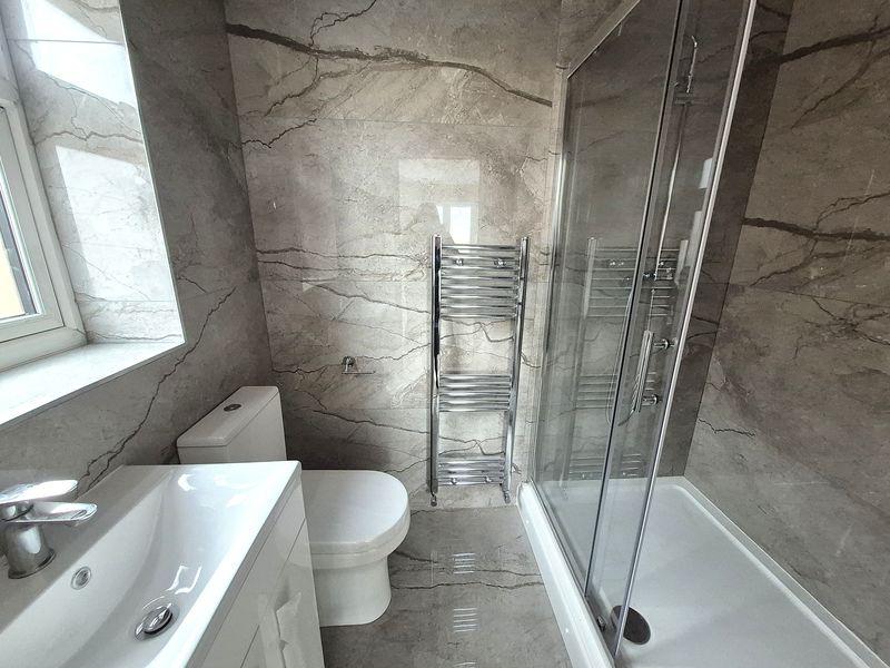Ensuite Shower Room