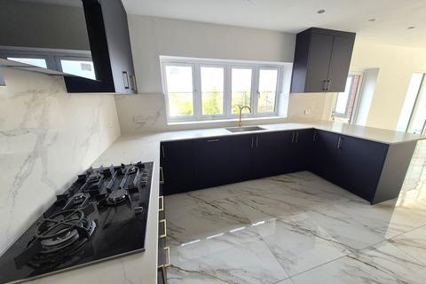7 bedroom detached house to rent, Newton Road, Birmingham B43