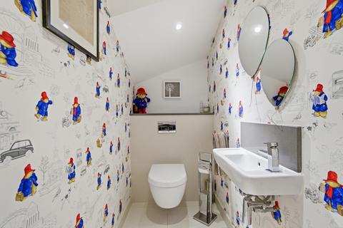 4 bedroom townhouse for sale, Rouse Close, Weybridge, KT13 9DH