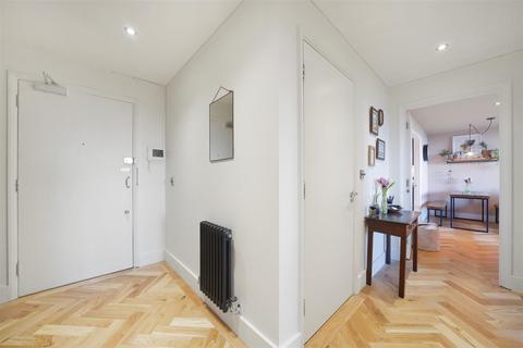 2 bedroom apartment for sale, The Roundway, London N17
