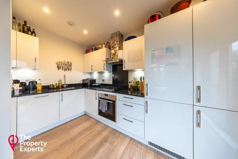 2 bedroom apartment for sale, Kings Quarter, Popeswood, RG42