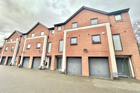 4 bedroom terraced house for sale, Danefield Road, Trafford M33