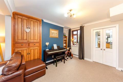 3 bedroom terraced house for sale, Vaynol Cottages, Llanberis, Caernarfon, Gwynedd, LL55