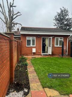 2 bedroom flat to rent, Heston, Hounslow, TW5
