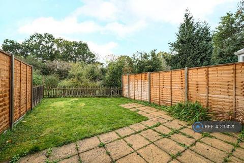 undefined, Regalfield Close, Guildford, GU2