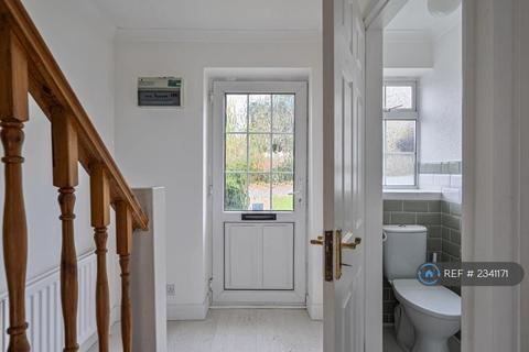 undefined, Regalfield Close, Guildford, GU2