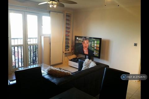 2 bedroom flat to rent, Orchid Gardens, Hounslow, TW3