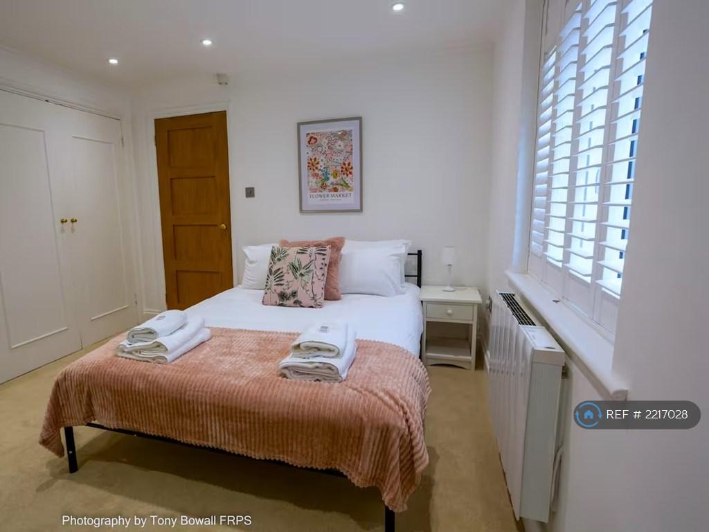 Double Bedroom