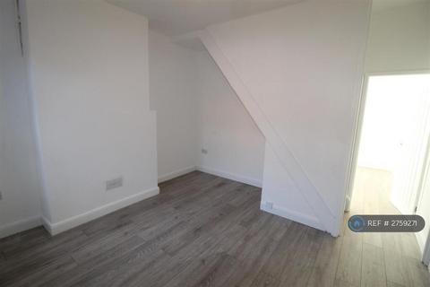 2 bedroom terraced house to rent, Stephenson Street, Horwich, Bolton, BL6