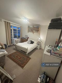 3 bedroom flat to rent, North Hill, Highgate, N6