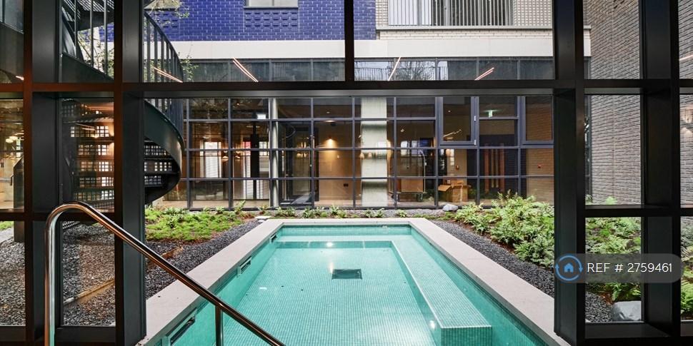 Residents Jacuzzi