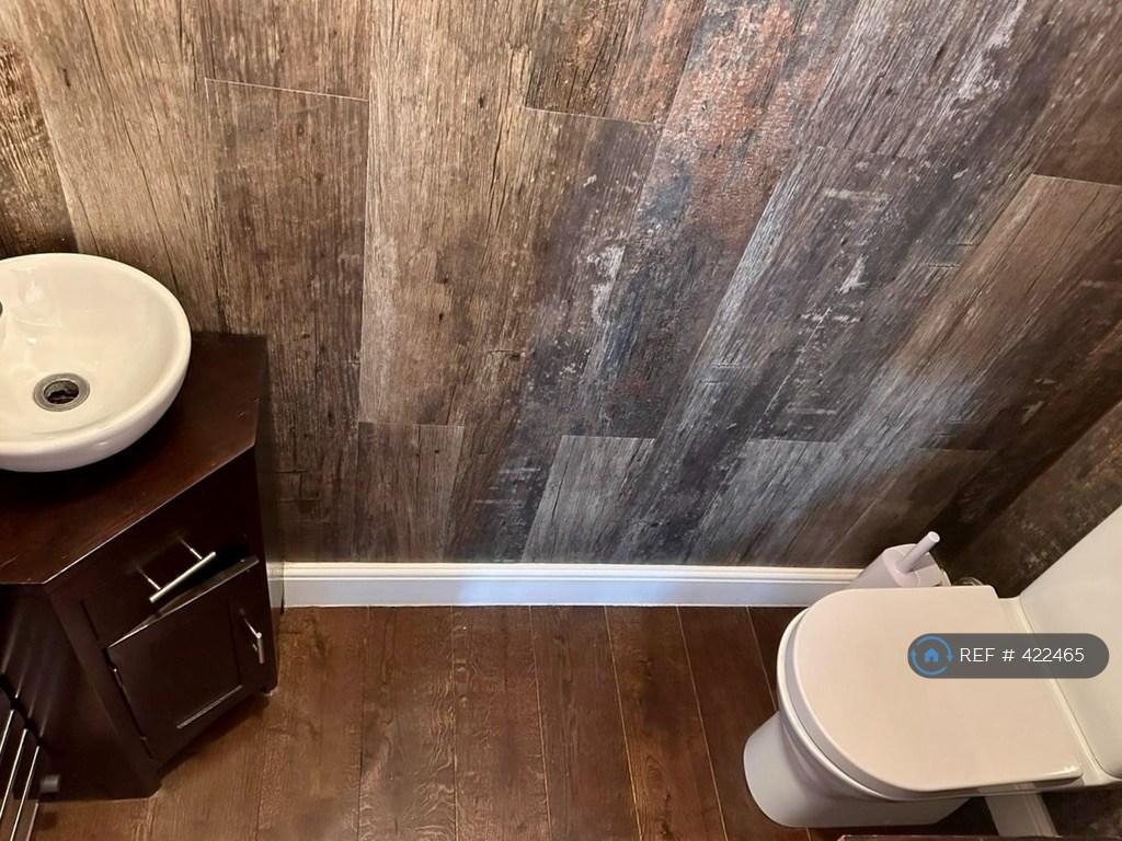 Ground Floor Wc