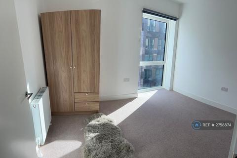 2 bedroom flat to rent, Clark House, London, SW6