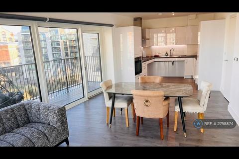 2 bedroom flat to rent, Clark House, London, SW6