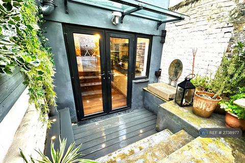 1 bedroom flat to rent, Daneville Road, London, SE5