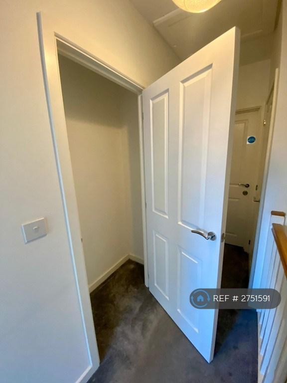 Room2 Personal Storage