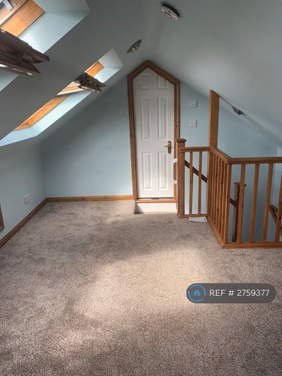 Loft Room Pic 1